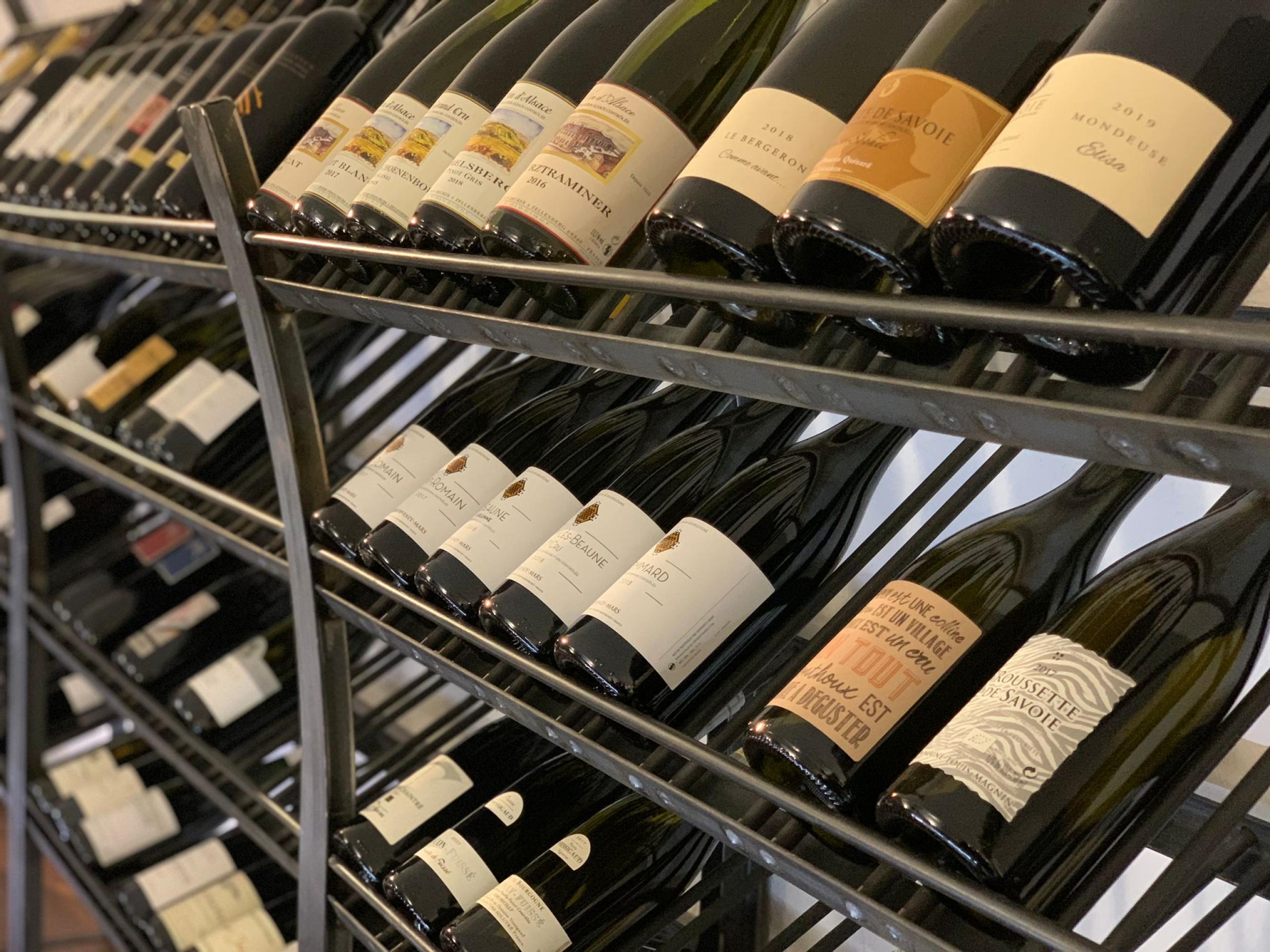 Restaurant & Bar à Vins N°9