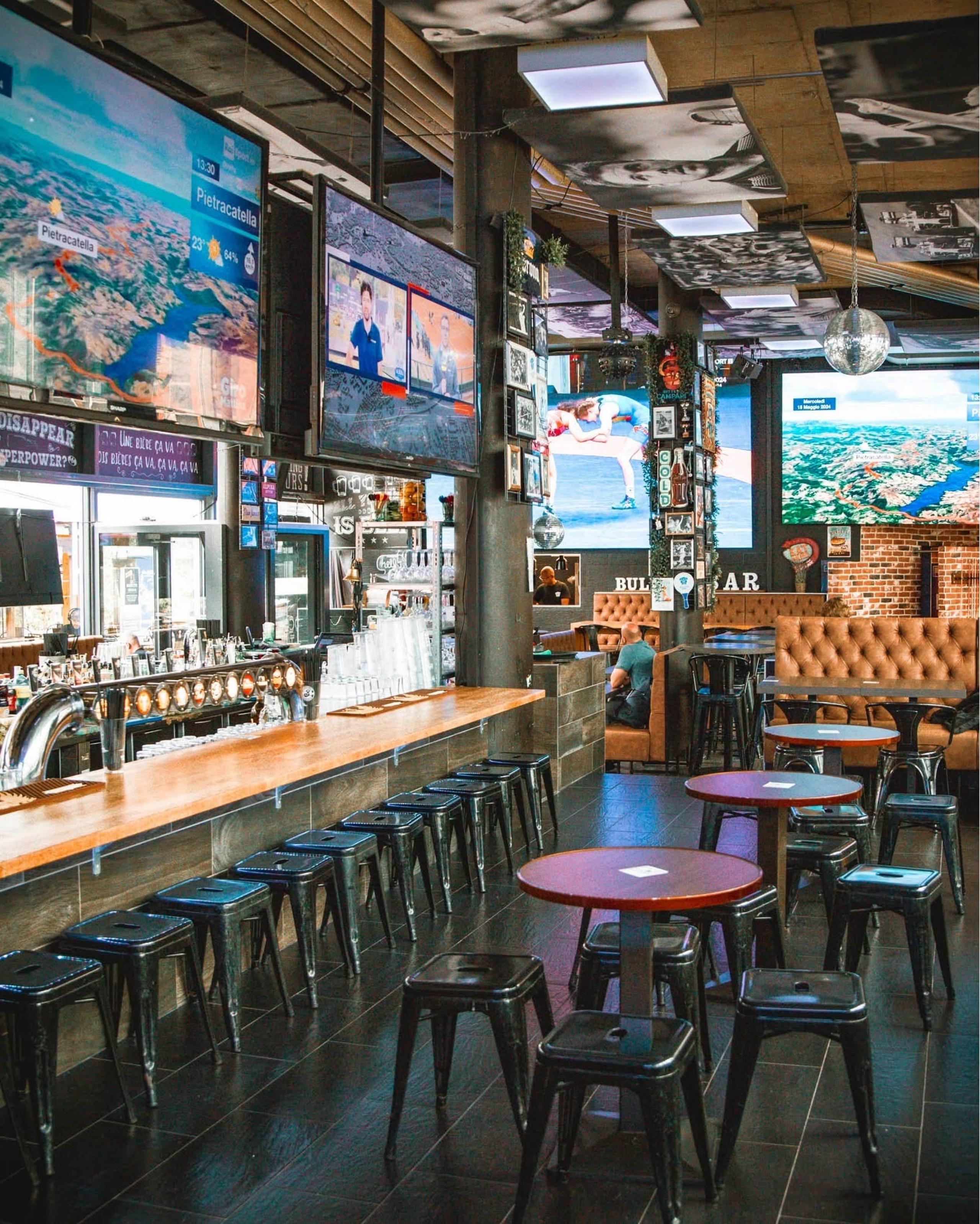 Bulldog Bar & Resto 